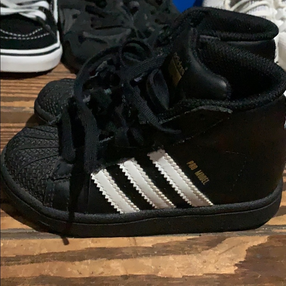 Adidas - Picture 2 of 2